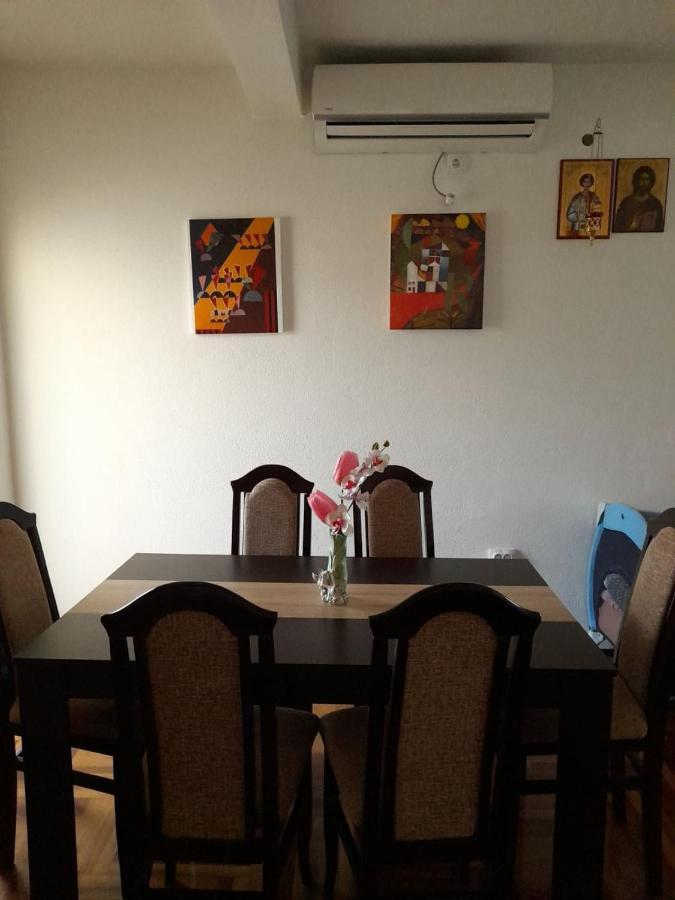 Apartman Boki เทรบินเย ภายนอก รูปภาพ