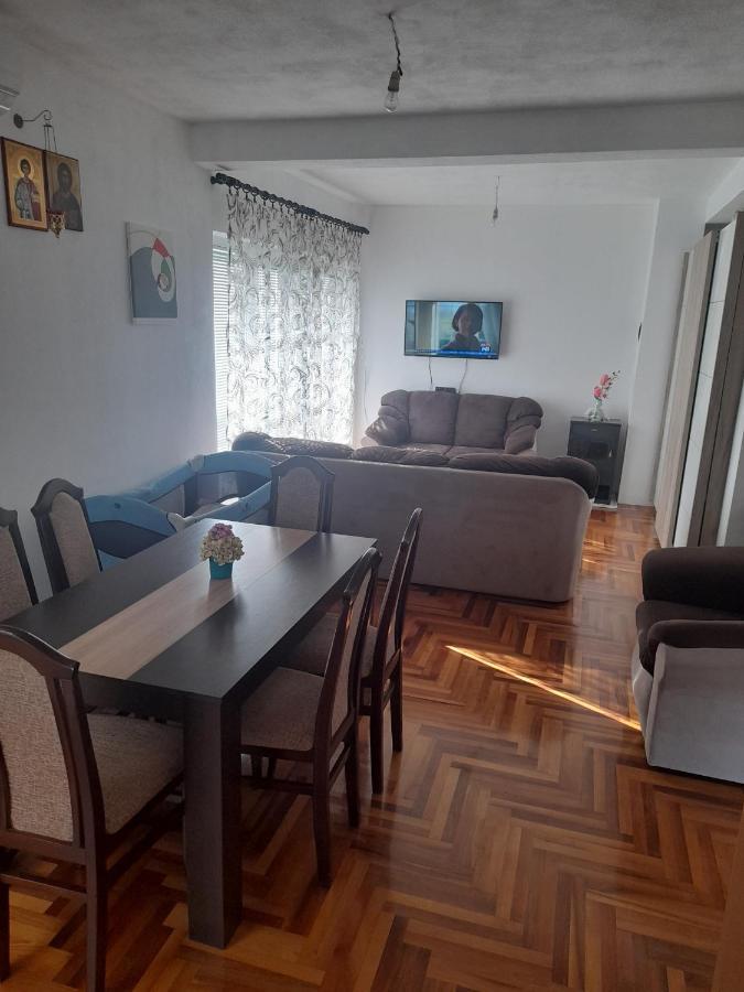 Apartman Boki เทรบินเย ภายนอก รูปภาพ