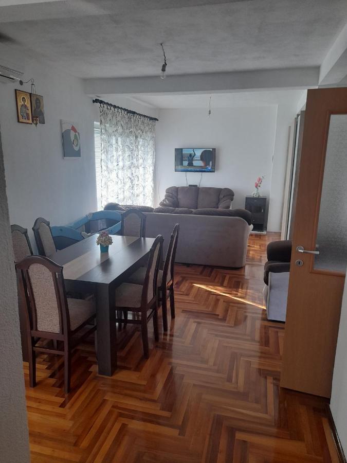 Apartman Boki เทรบินเย ภายนอก รูปภาพ