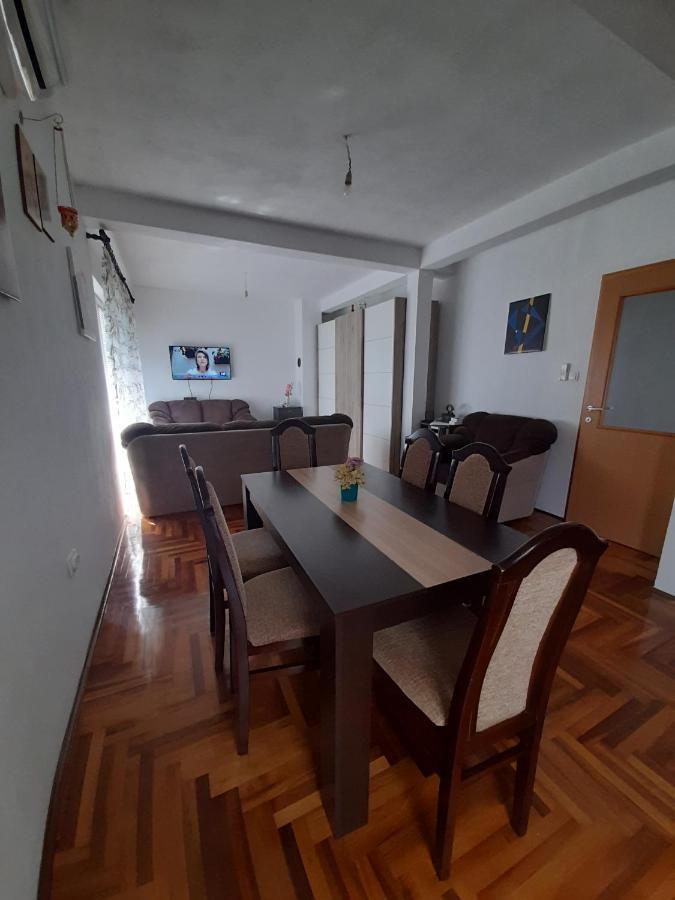 Apartman Boki เทรบินเย ภายนอก รูปภาพ
