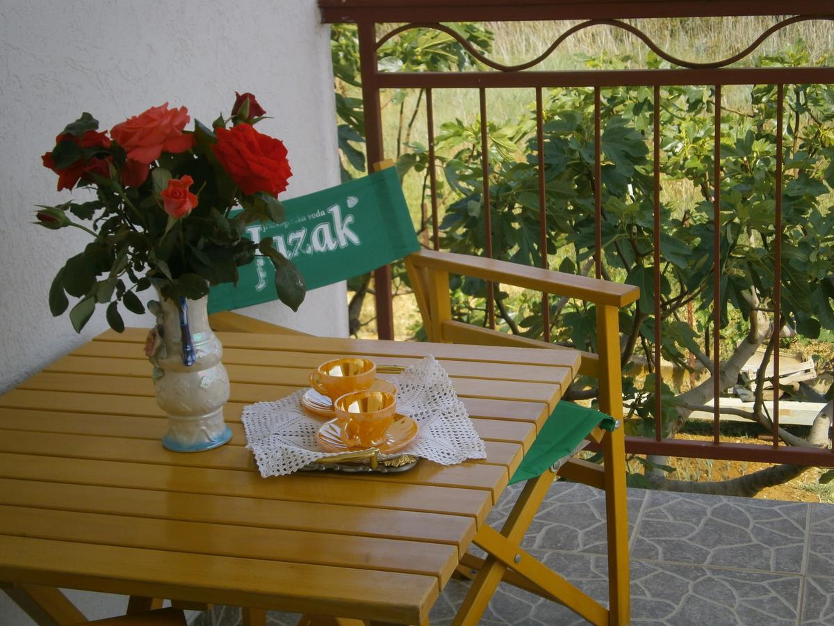 Apartman Boki เทรบินเย ภายนอก รูปภาพ