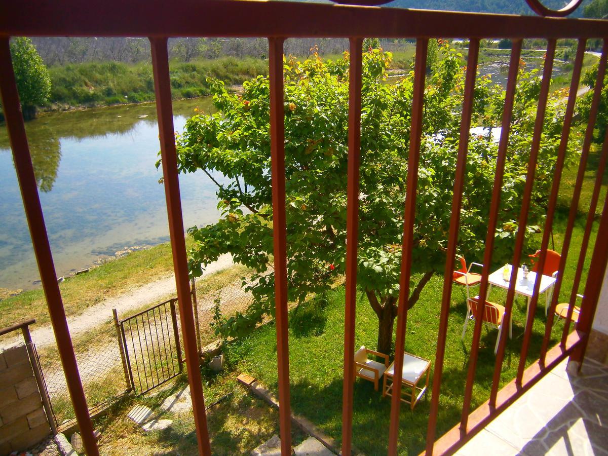 Apartman Boki เทรบินเย ภายนอก รูปภาพ