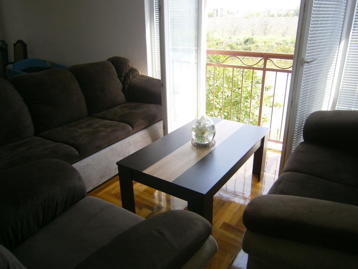 Apartman Boki เทรบินเย ภายนอก รูปภาพ