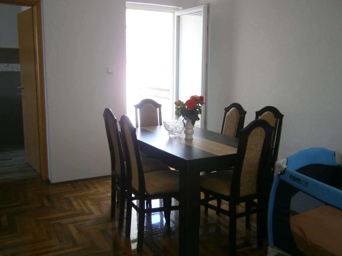 Apartman Boki เทรบินเย ภายนอก รูปภาพ