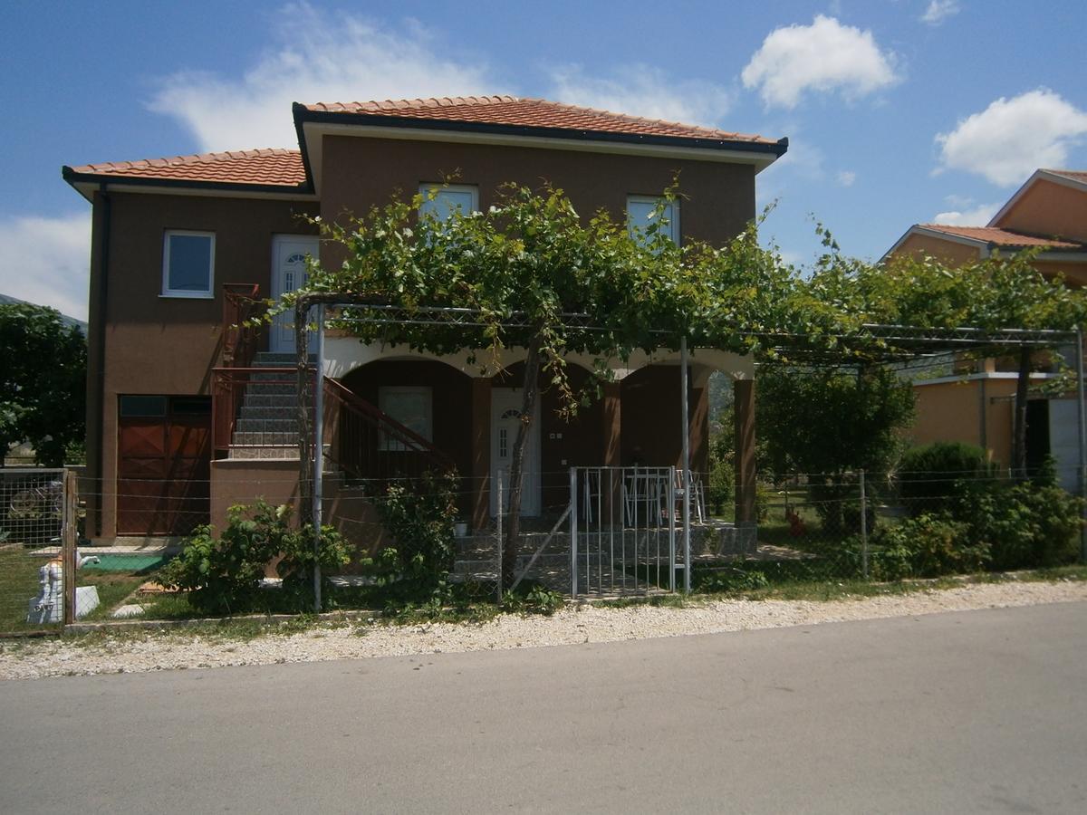 Apartman Boki เทรบินเย ภายนอก รูปภาพ