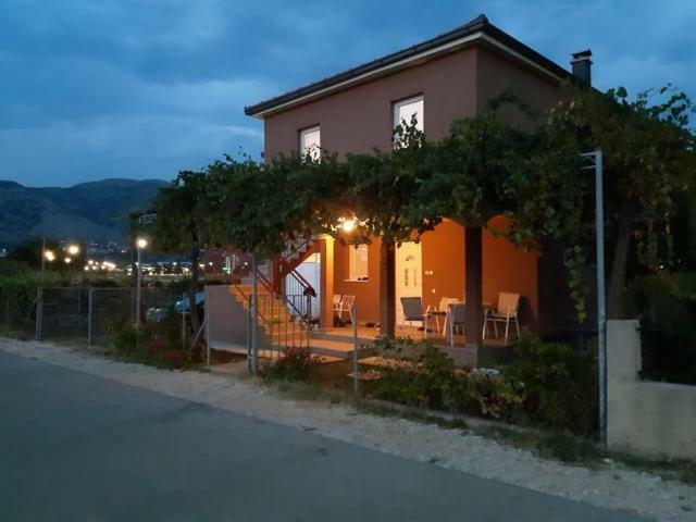 Apartman Boki เทรบินเย ภายนอก รูปภาพ